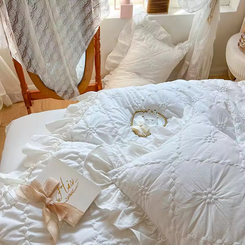Velaria Ruffle Bedding Set