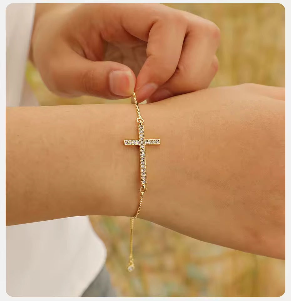 Faith Over Fear Cross Bracelet