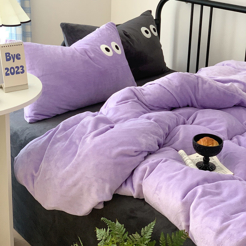 Velvet Noir Bedding Set