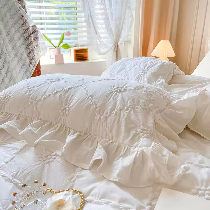 Velaria Ruffle Bedding Set
