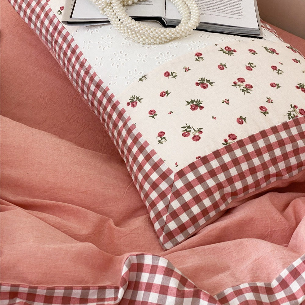 Belle Vintage Lace Bedding Set