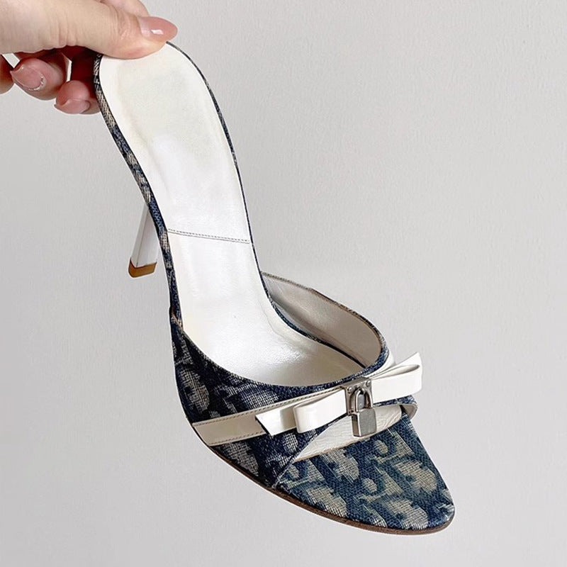 DR Bella Noir Bow Heels