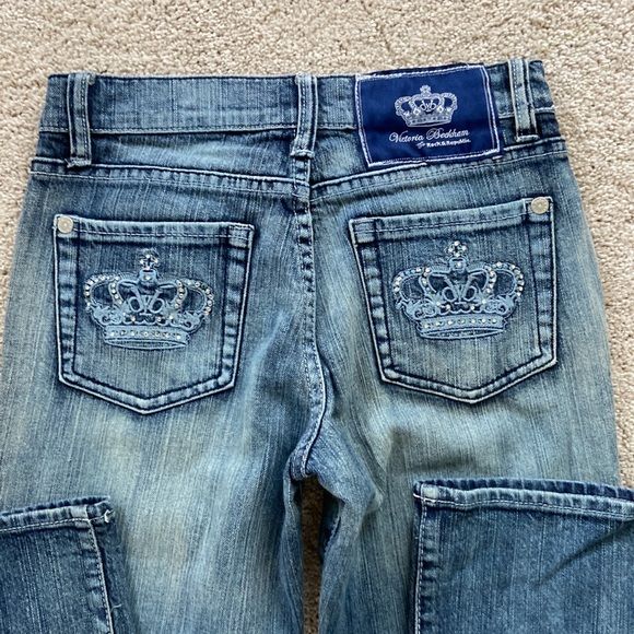 Crown Embroidery Pockets Jeans