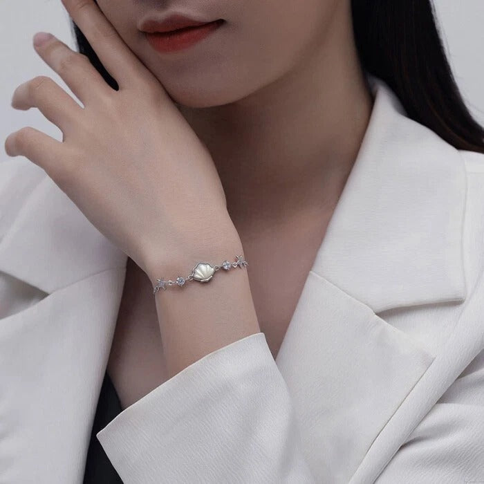 Coastal Scallop Shell Bracelet