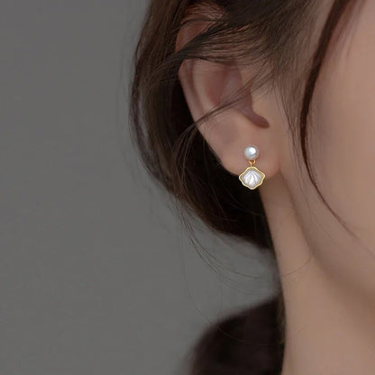 Pearl Seashell Studs Earring