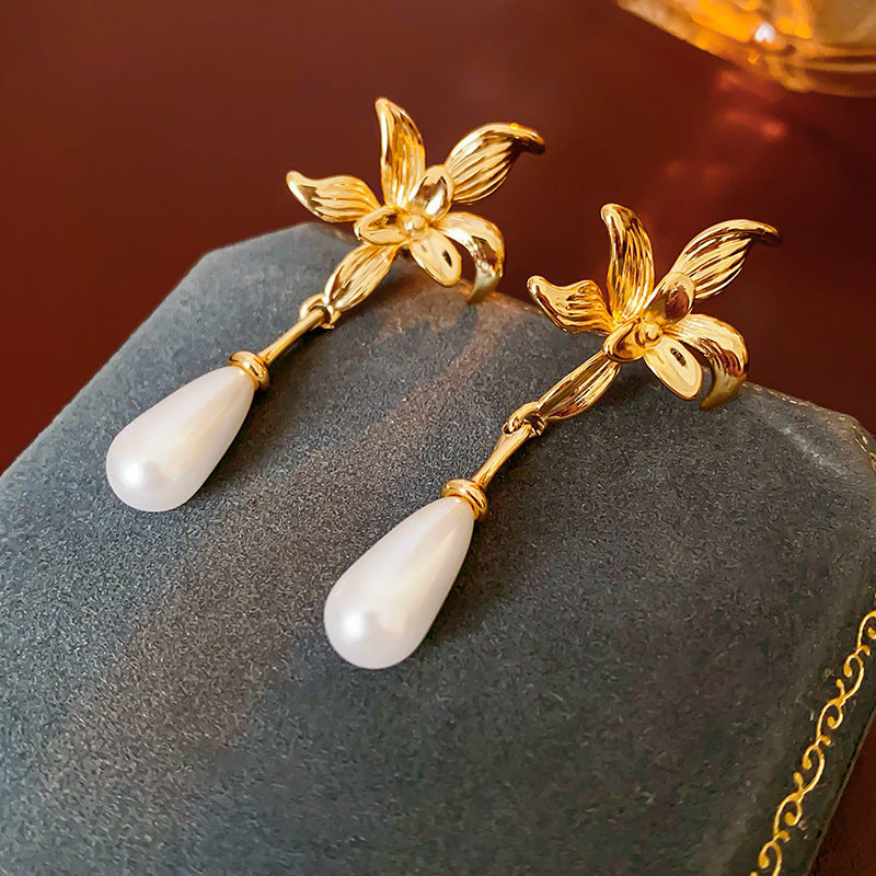Royal Grace Earrings