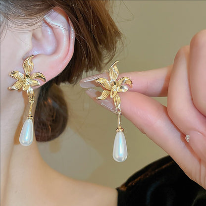 Royal Grace Earrings