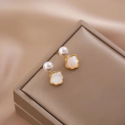 Pearl Seashell Studs Earring
