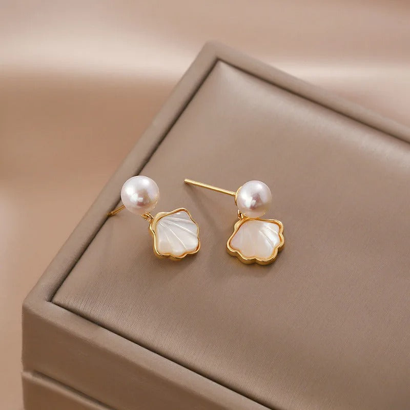 Pearl Seashell Studs Earring