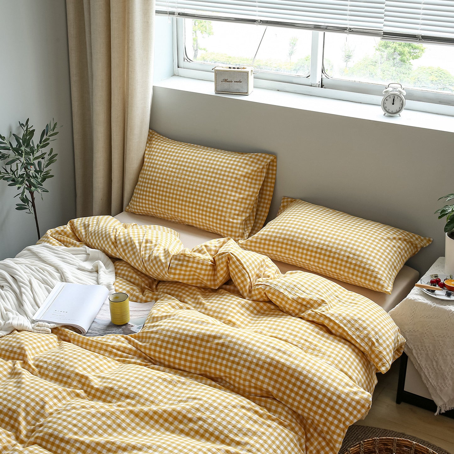 Classic Plaid Bedding Set