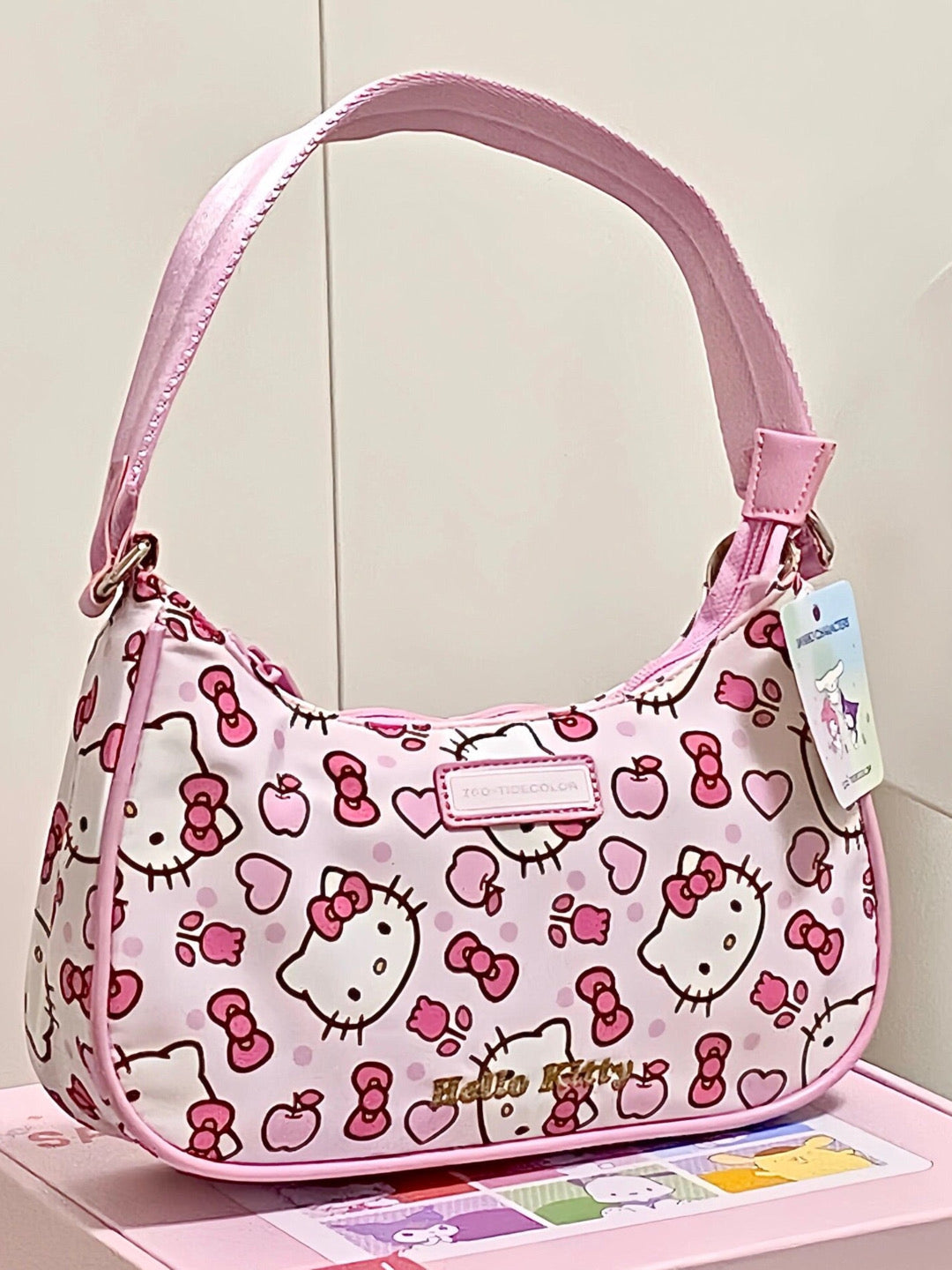 Pink Hello Kitty Shoulder Bag