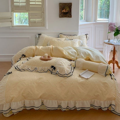 Cloud Petal Ruffle Bedding Set