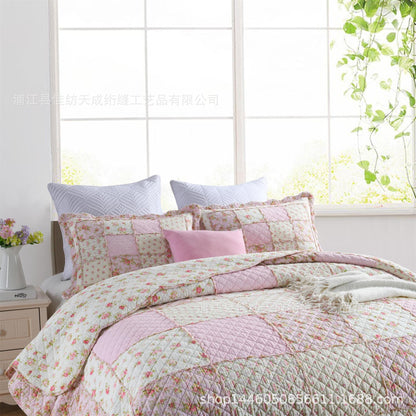 Blossom Patchwork Pink Quilt Set
