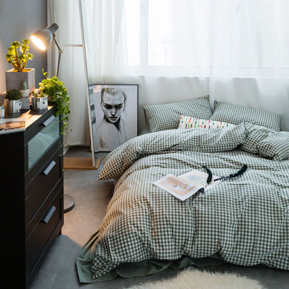 Classic Plaid Bedding Set