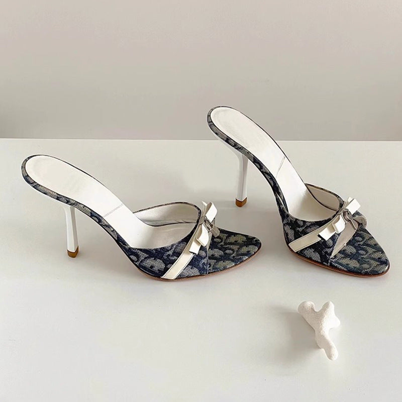 DR Bella Noir Bow Heels