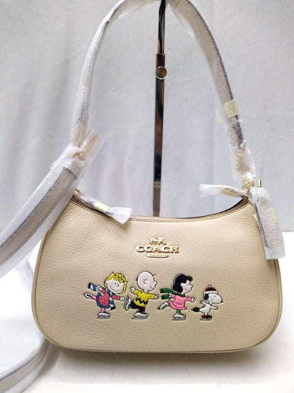 CCH Peanuts Shoulder Bag