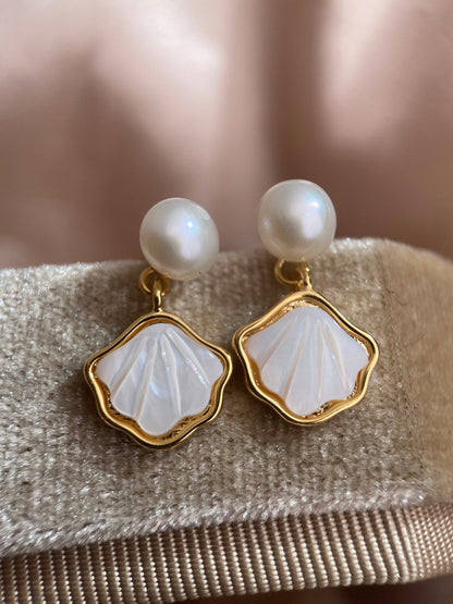 Pearl Seashell Studs Earring