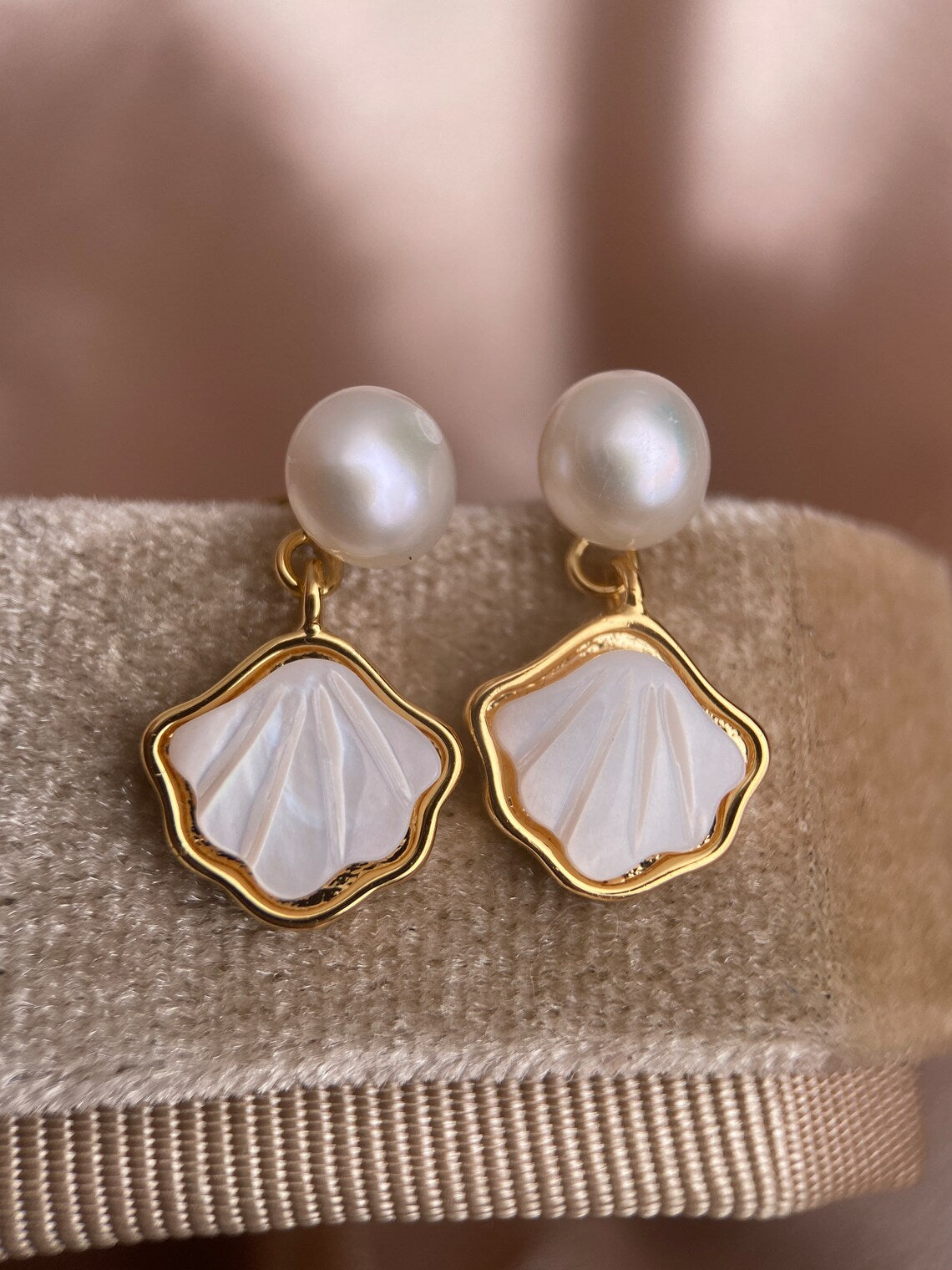Pearl Seashell Studs Earring